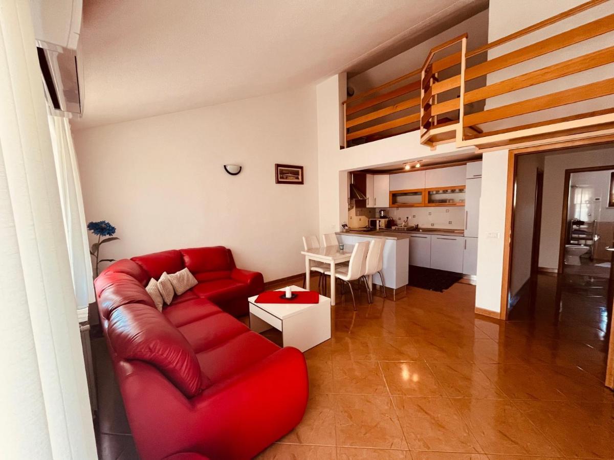 Ani Apartments Umag Exterior photo